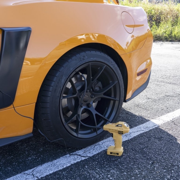 Portable Air Compressor EverStart Maxx 120 PSI 12 V Digital LCD - Picture 2 of 14